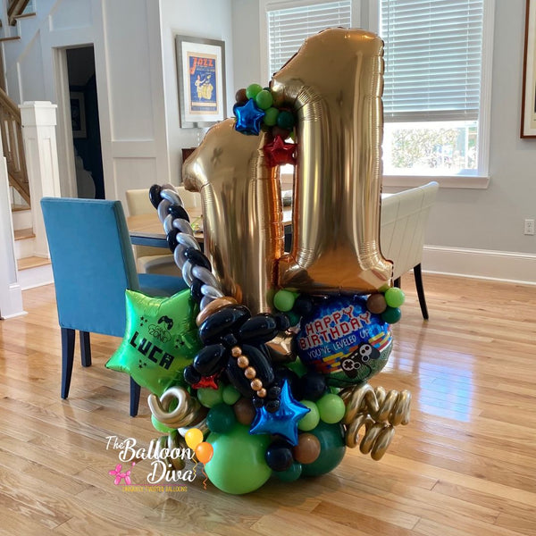 The_Balloon_Diva_-_Minecraft_Video_Game_11th_Birthday_Balloon_Marquee_New_Orleans_Delivery.jpg